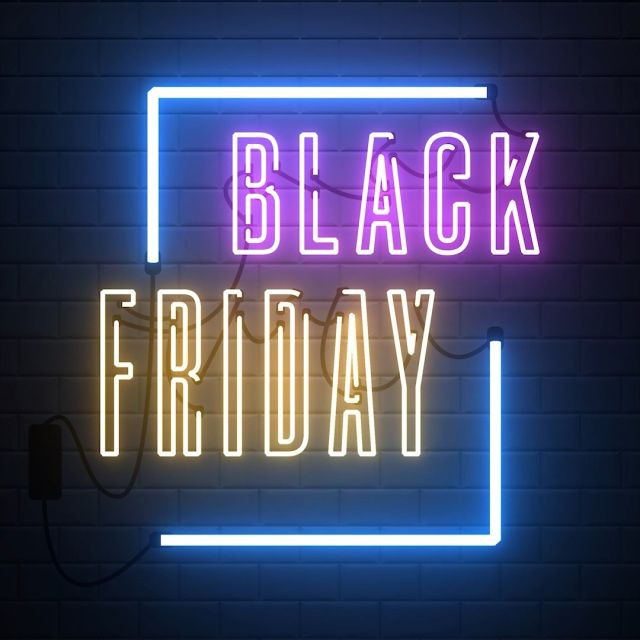 Mettez en avant vos offres Black Friday !
EazyRadio > Activer et diffuser le spot Black Friday
EazyScreen > Personnalisez et diffusez sur vos écrans les visuels du catalogue
#BlackFriday #sales #promo #radioinstore #affichagedynamique